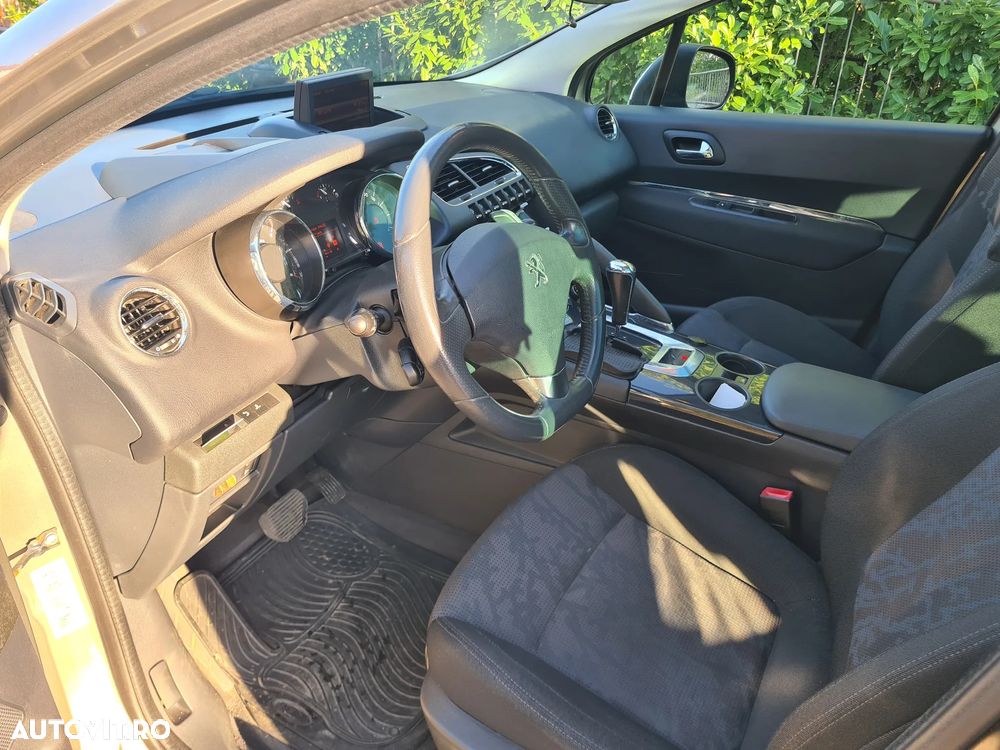 Peugeot 3008 HDi FAP 110 EGS6 Tendance - 5