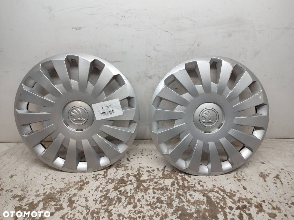 KOŁPAK 2 SZT 16' - 1