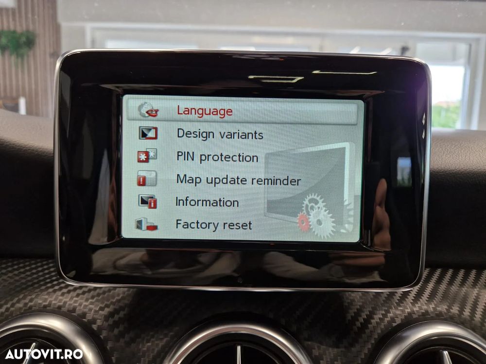 Mercedes-Benz A 180 CDI 7G-DCT AMG Line - 23