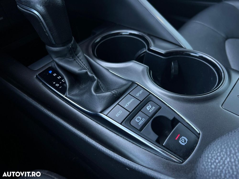 Toyota Camry - 15