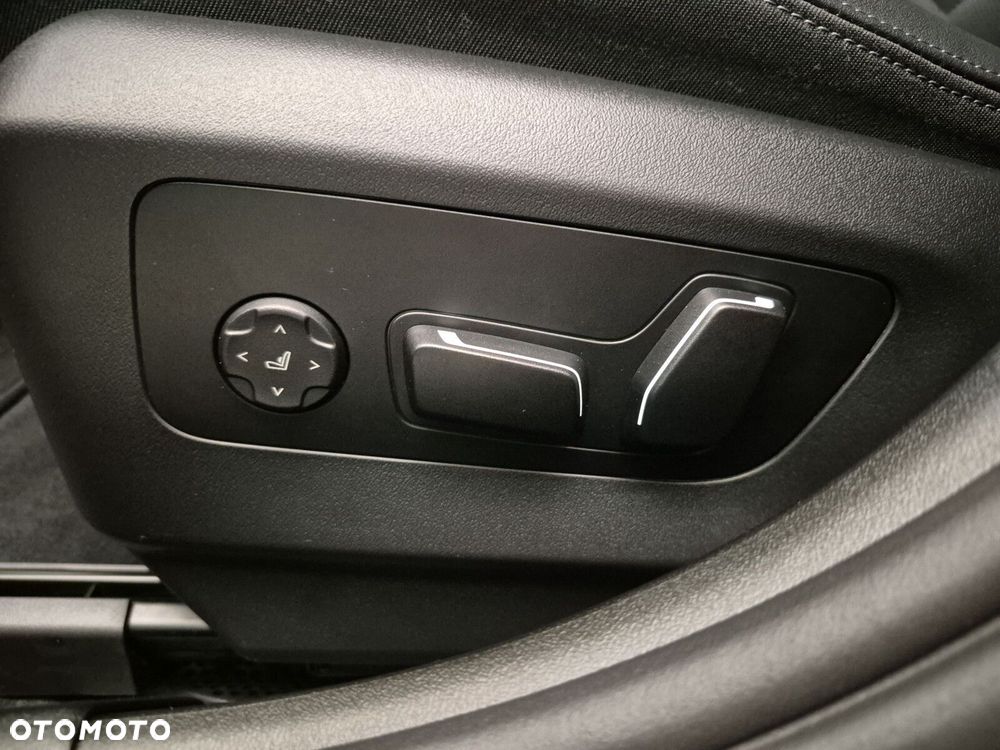 BMW Seria 5 520d mHEV M Sport - 23
