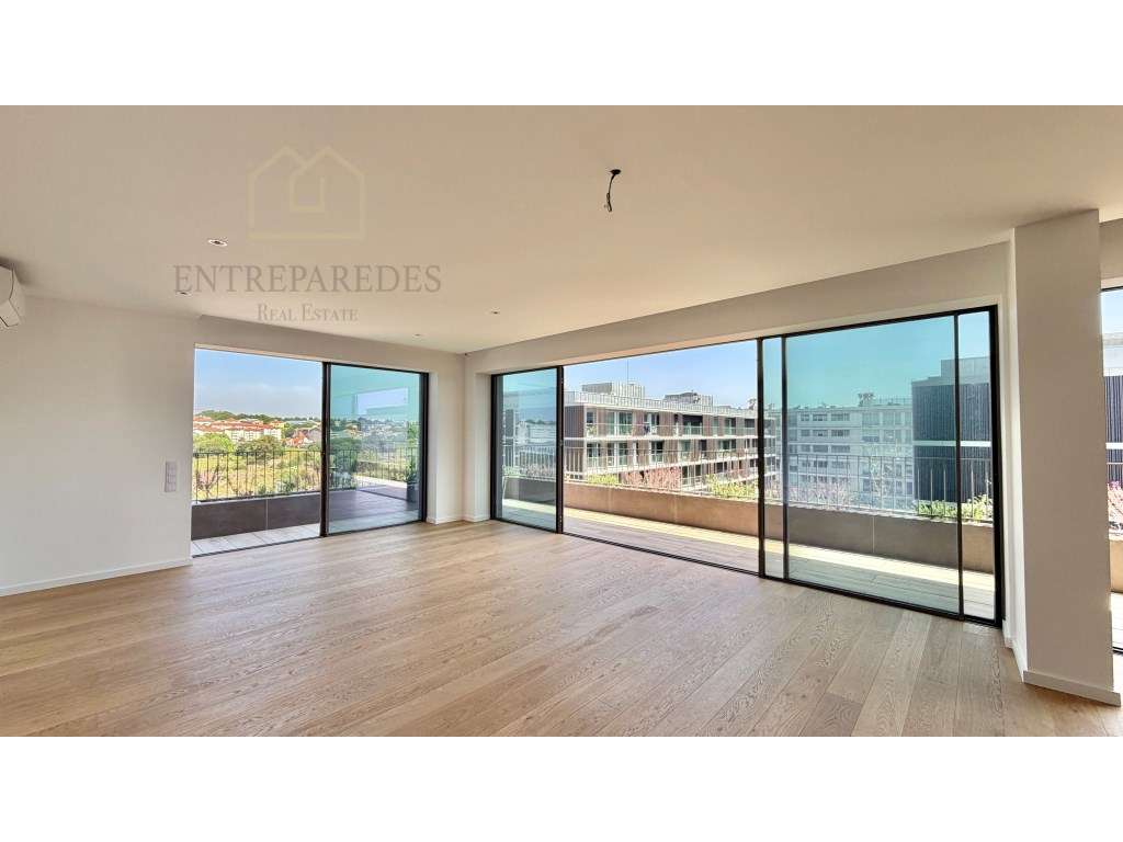 Apartamento T4 penthouse/cobertura com garagem e varanda para compr... - Grande imagem: 2/29