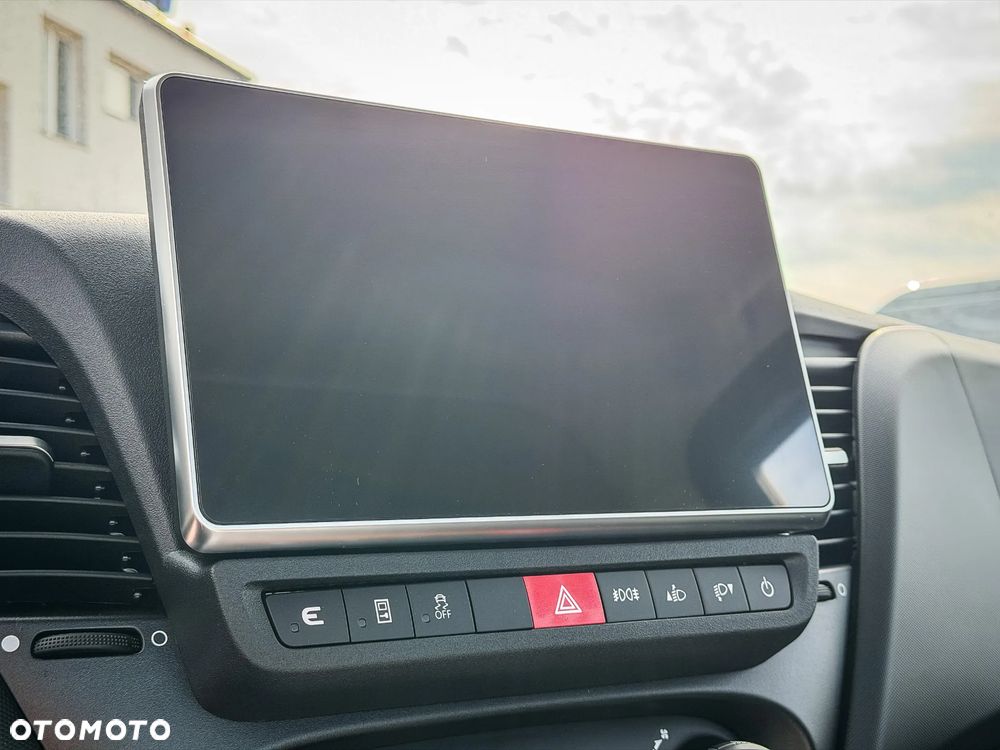 Iveco Daily 35S18HA8 - Autolaweta z VDI 3.0 Automat 180KM - Dostępne od ręki! GSC Gorzów! - 32