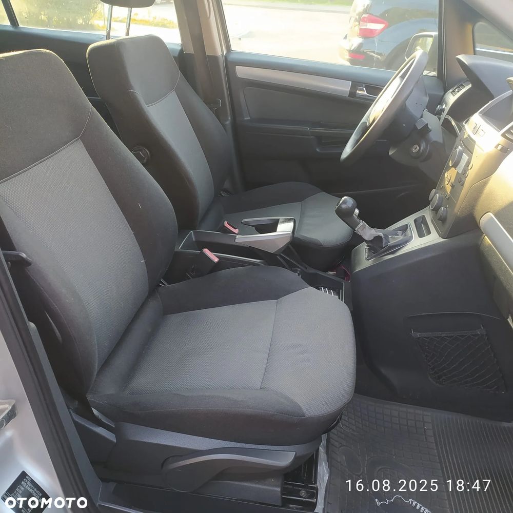 Opel Zafira 1.9 CDTI - 6