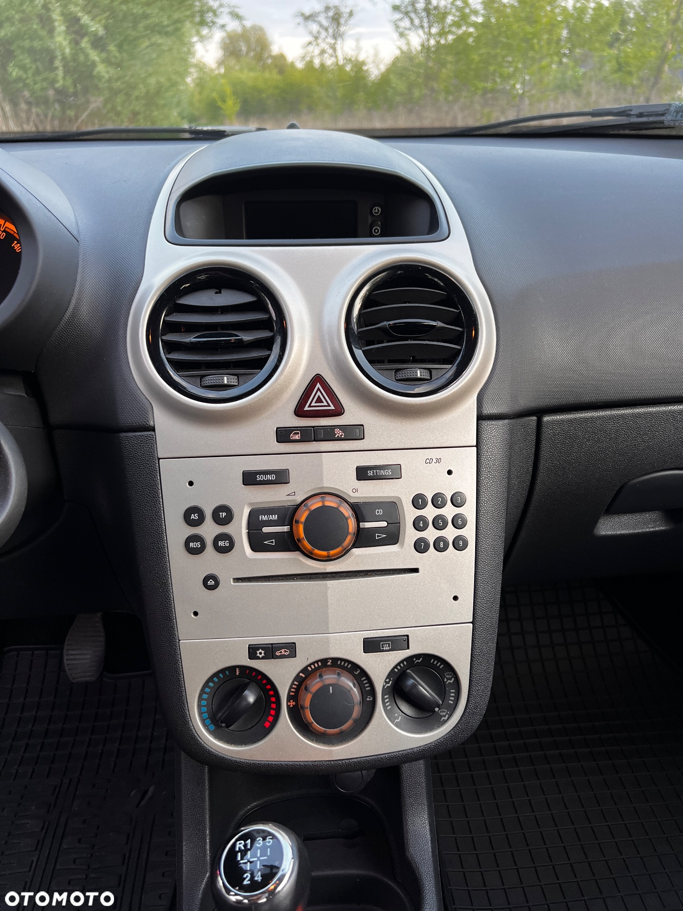 Opel Corsa 1.2 16V Enjoy - 7