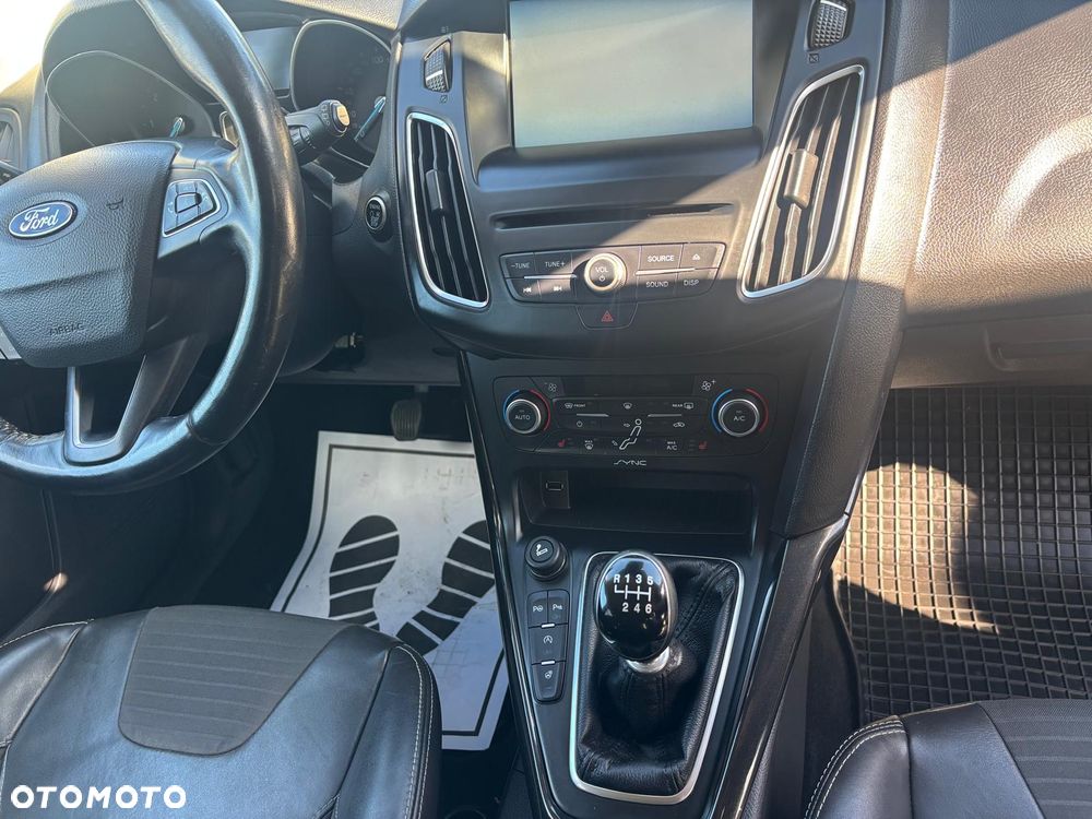 Ford Focus 2.0 TDCi Titanium ASS - 31