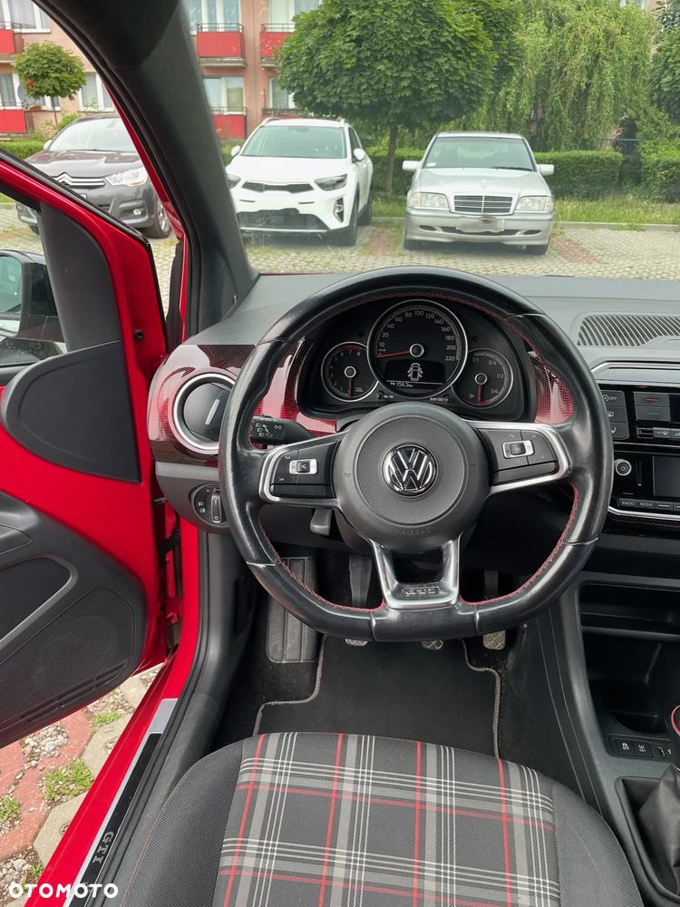 Volkswagen up! 1.0 TSI GTI - 14