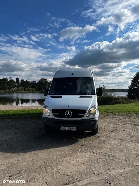 Mercedes-Benz Sprinter - 1