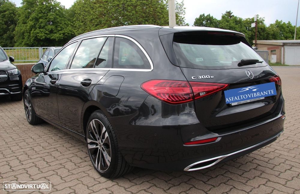 Mercedes-Benz C 300 e T 9G-TRONIC Avantgarde - 3