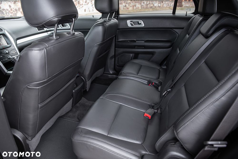Ford Explorer 4.6 4WD - 25