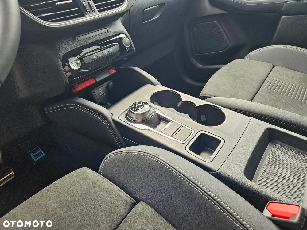 Ford Kuga 2.5 FHEV AWD Active X eCVT - 23