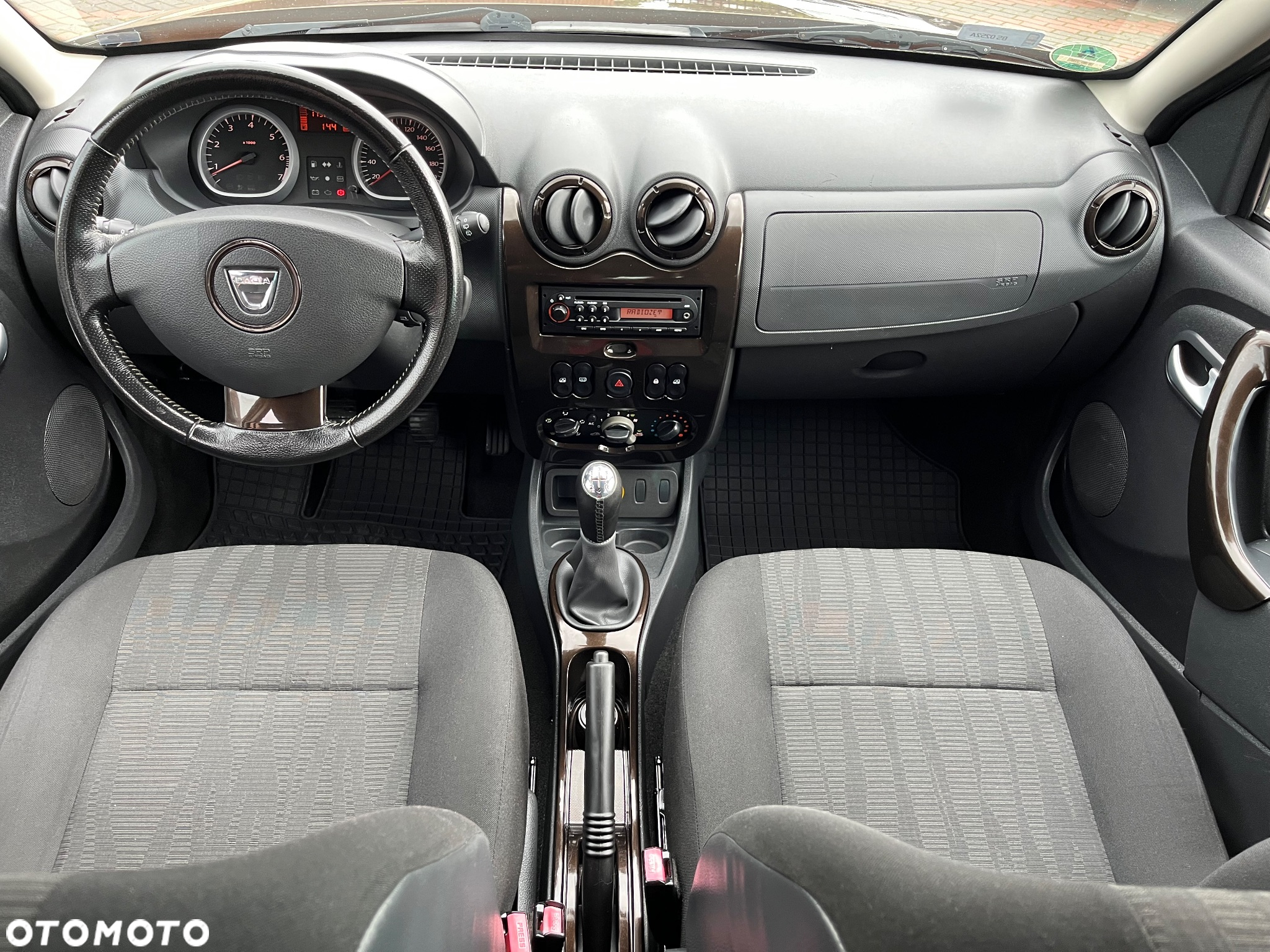 Dacia Duster 1.6 Laureate - 6