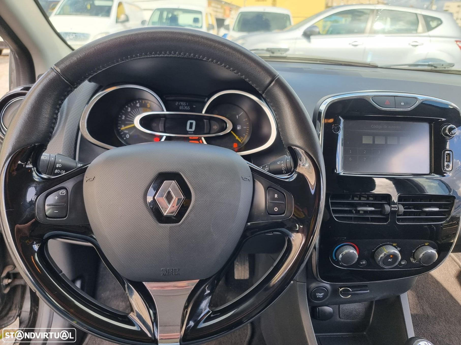 Renault Clio 1.5 dCi Dynamique S - 20