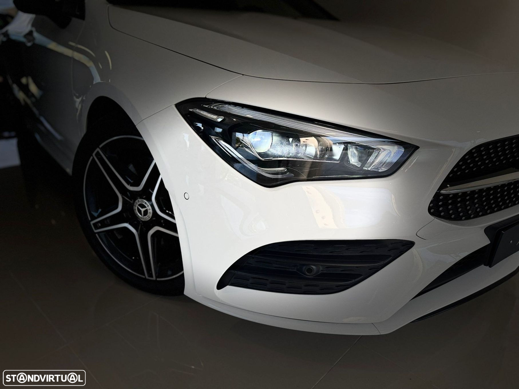 Mercedes-Benz CLA 220 - 24