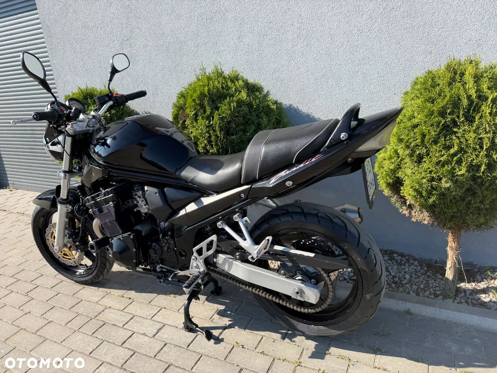 Suzuki Bandit - 25