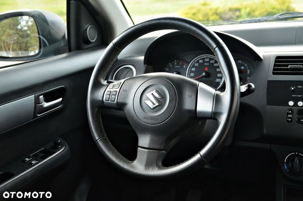Suzuki Swift - 13