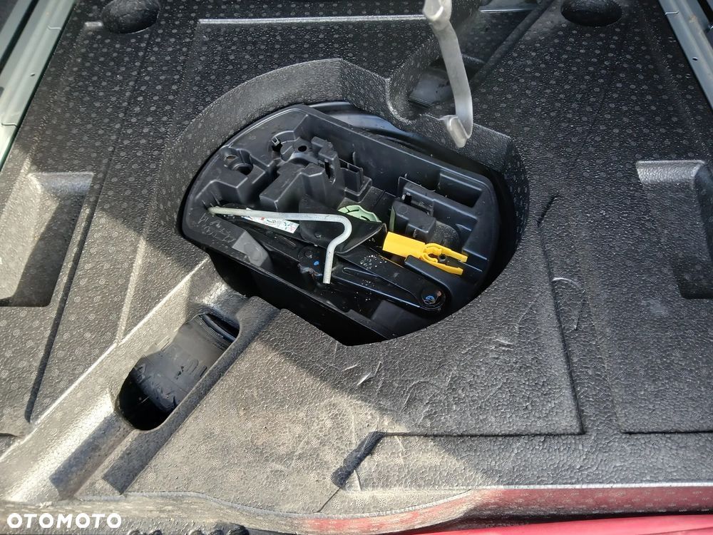 Peugeot 308 BlueHDi 150 Stop & Start Allure - 12
