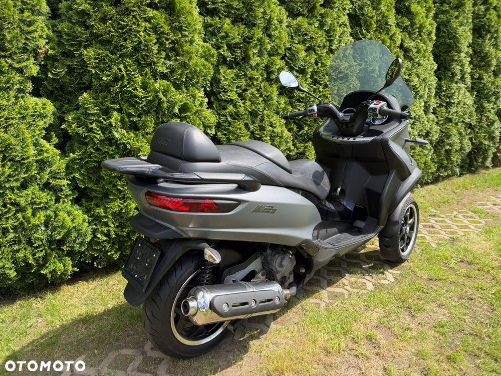 Piaggio MP-3 - 3