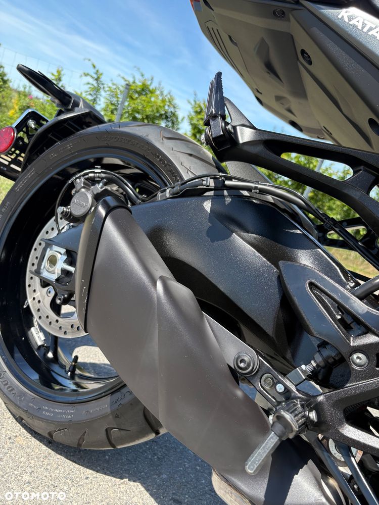 Suzuki Katana - 12