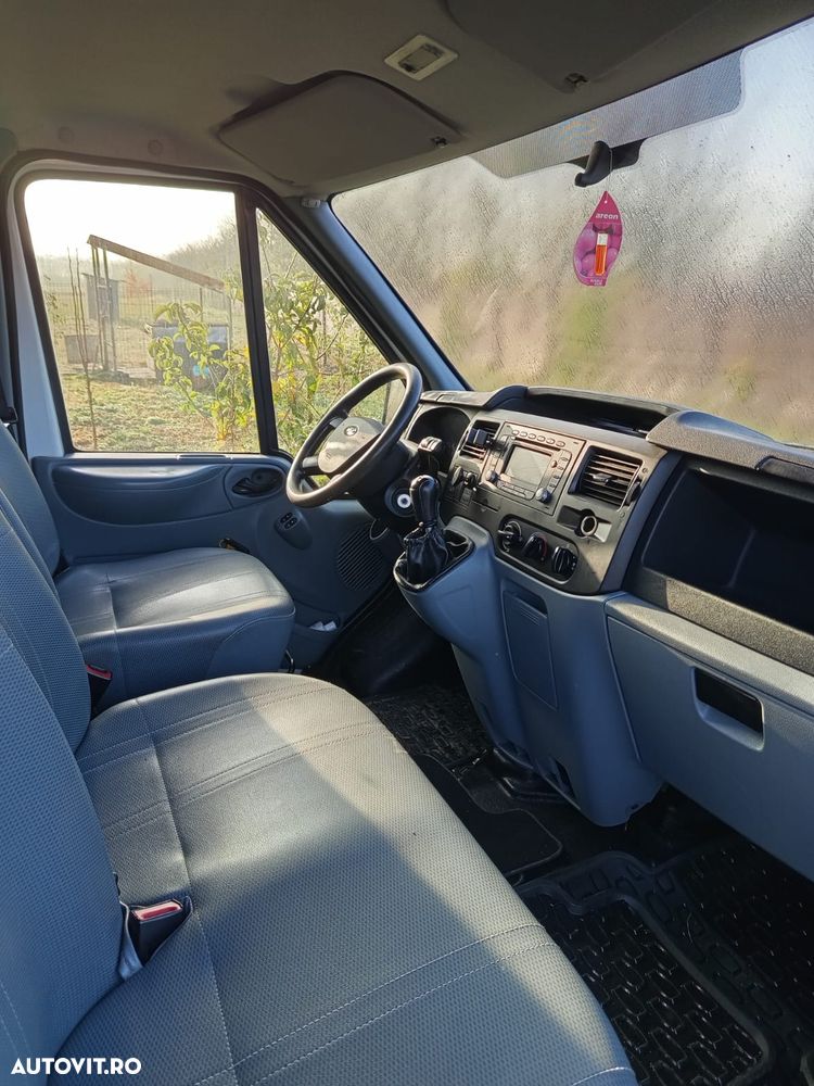 Ford Transit FT 300 M TDCi - 8