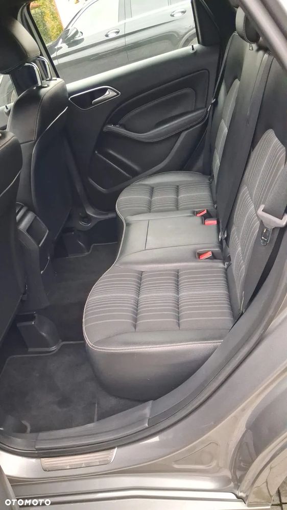 Mercedes-Benz Klasa B 180 - 8