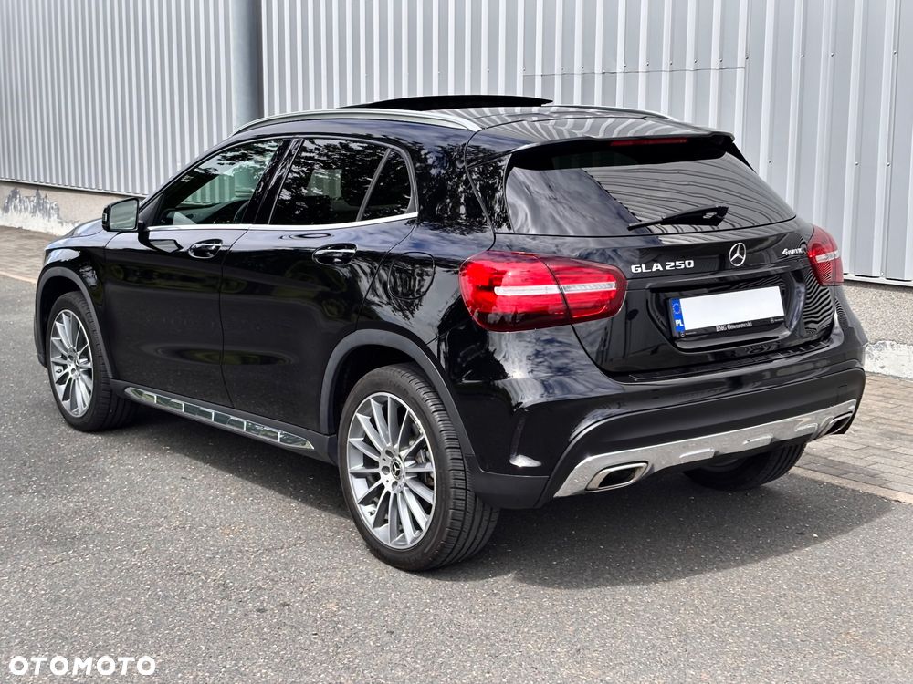 Mercedes-Benz GLA 250 7G-DCT AMG Line - 5