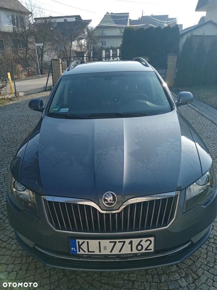 Skoda Superb 2.0 TDI DSG Ambition - 5