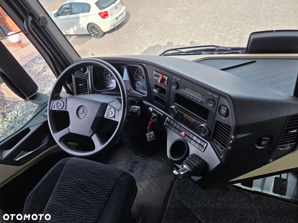 Mercedes-Benz Actros - 15