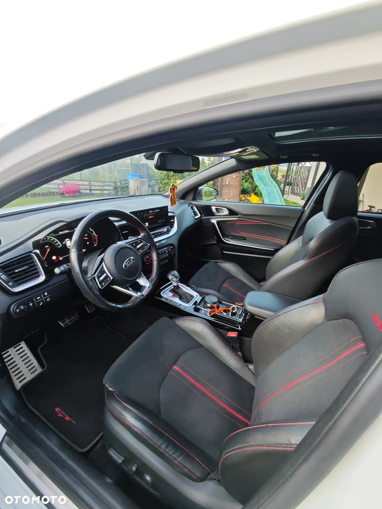 Kia ProCeed 1.6 T-GDI DCT7 OPF GT - 10