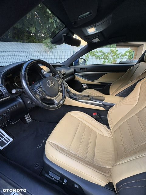Lexus RC 200t / 300 F Sport - 17