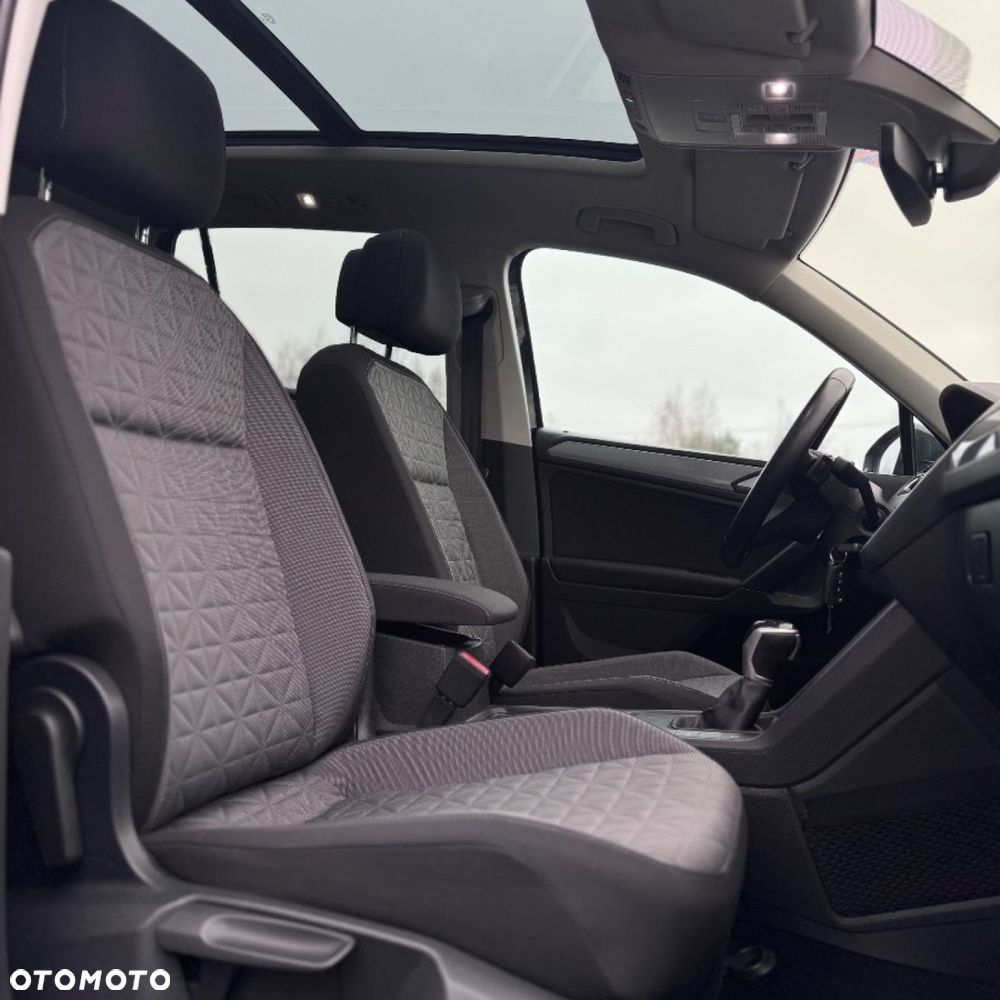 Volkswagen Tiguan - 33