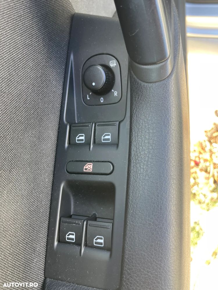 Volkswagen Passat 2.0 TDI BlueMotion Tehnology Comfortline - 11