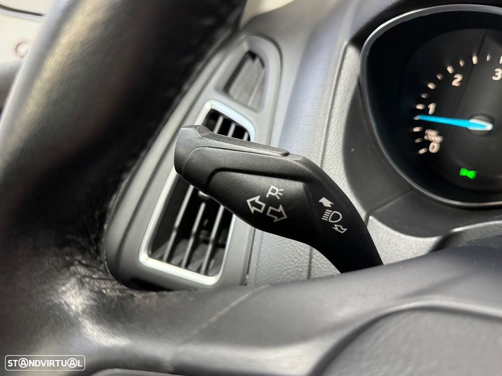 Ford Focus SW 1.5 TDCi Titanium - 26