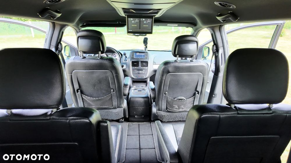 Dodge Grand Caravan - 22