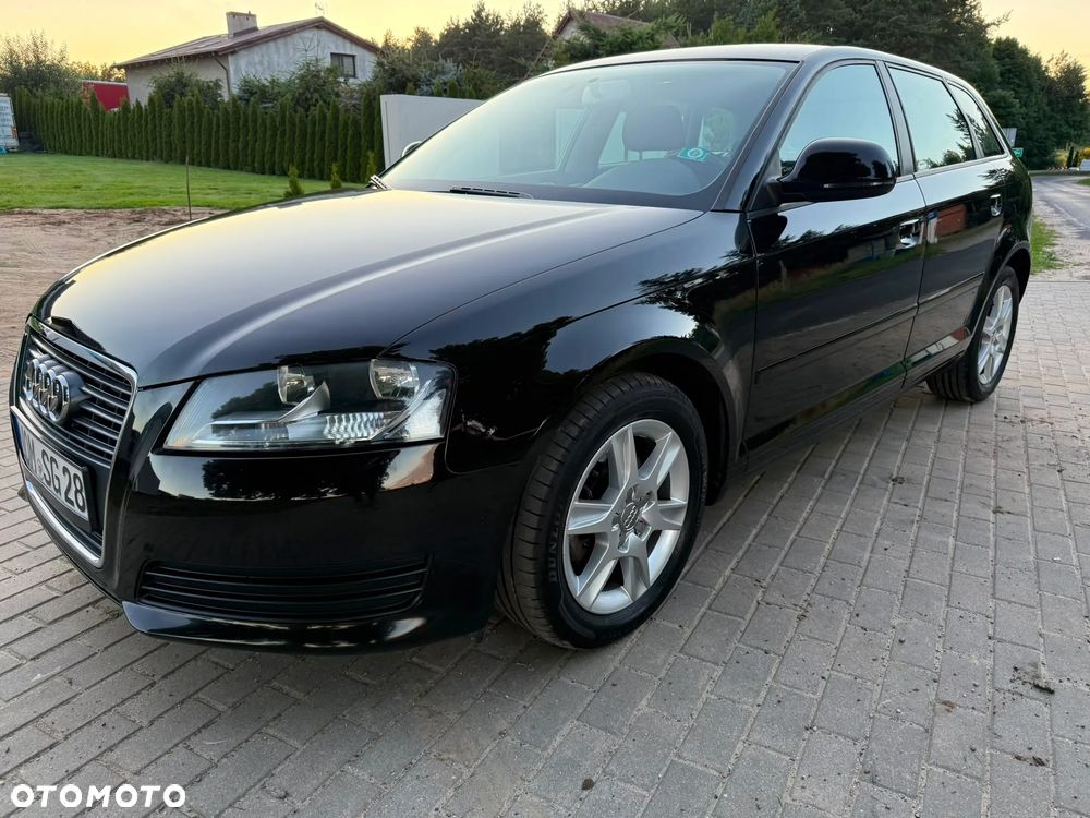 Audi A3 Sportback - 2