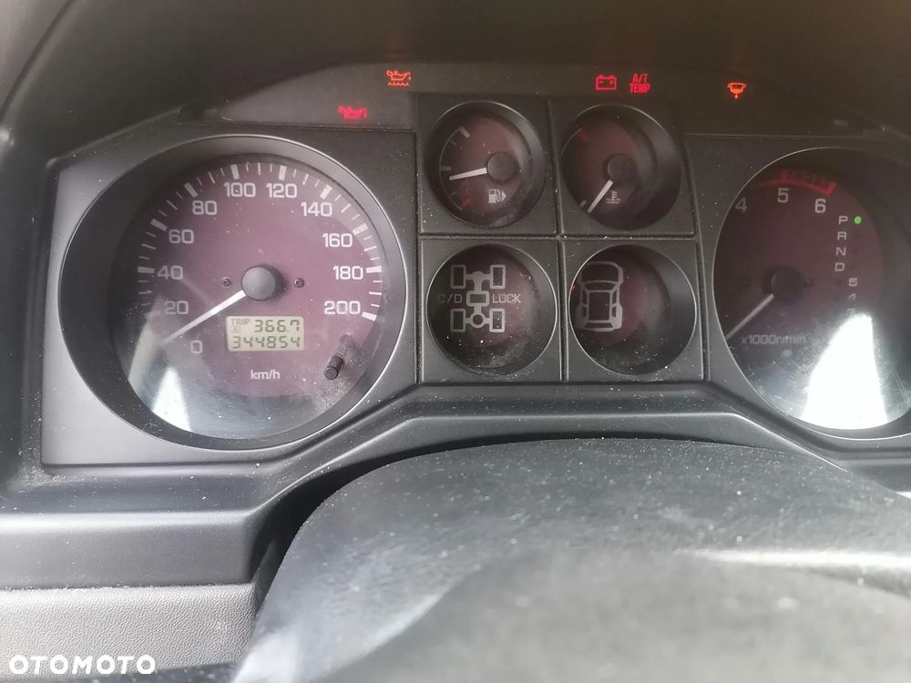 Mitsubishi Pajero - 7