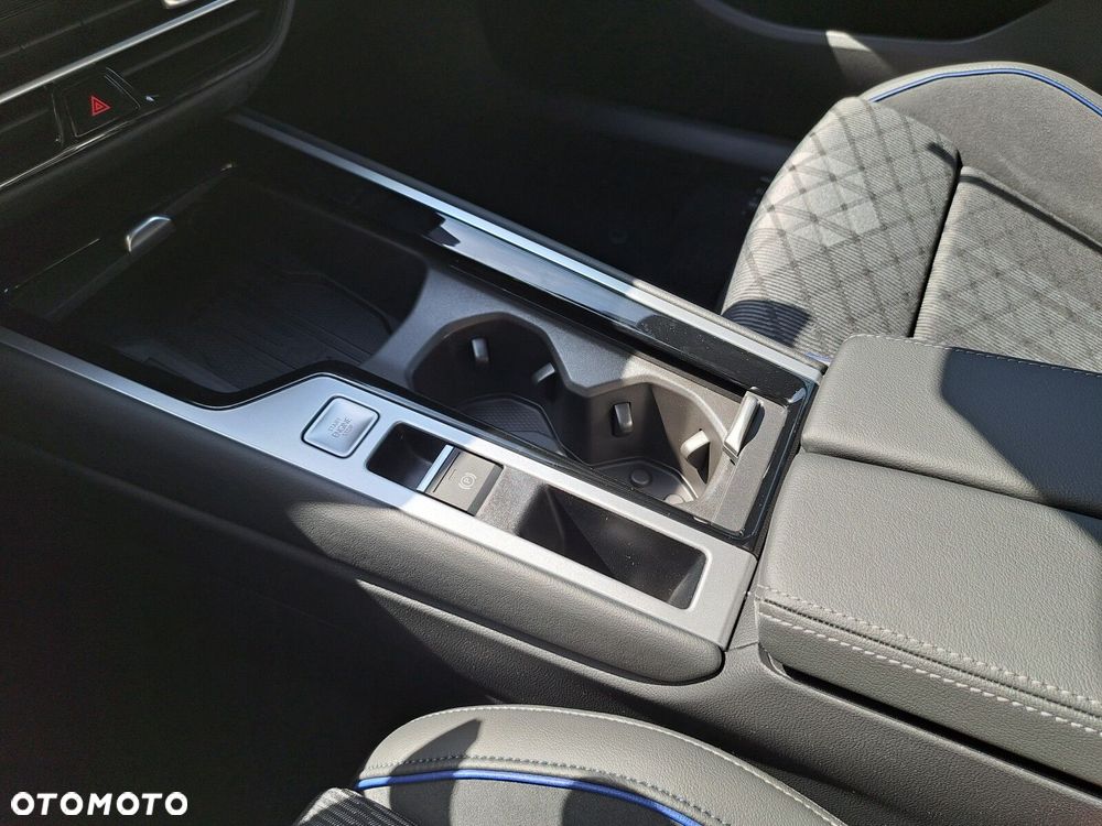 Volkswagen Passat - 16