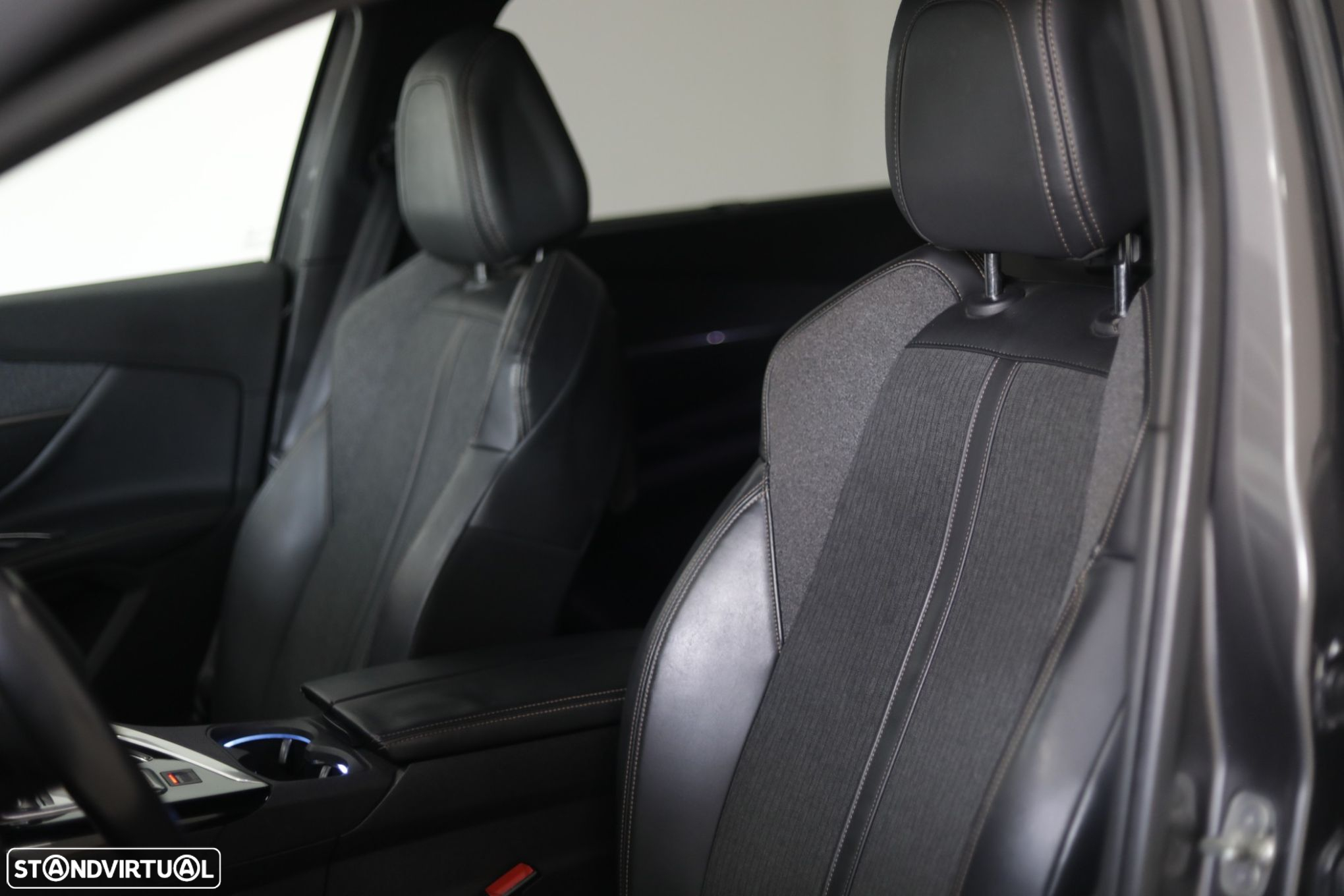 Peugeot 5008 1.5 BlueHDi GT Line EAT8 - 22