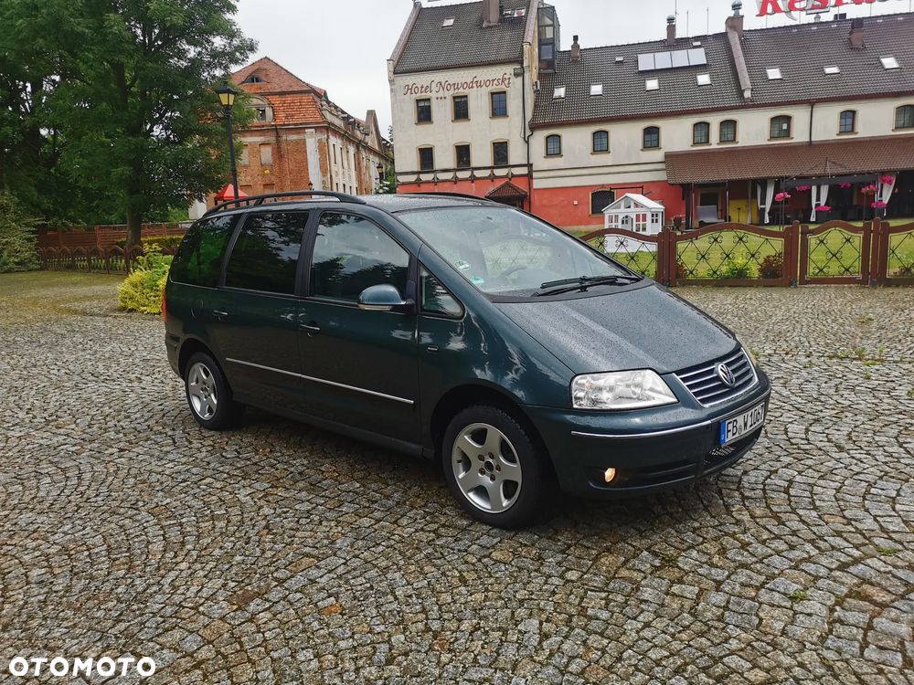 Volkswagen Sharan 2.8 V6 Automatik Highline - 2