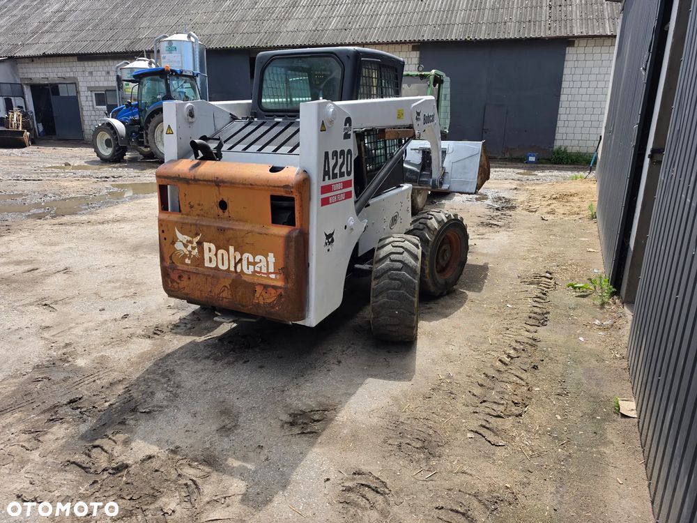 Hitachi EX30 - 13