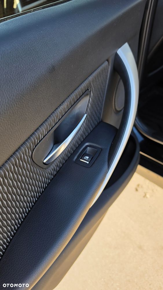 BMW Seria 3 320d - 26