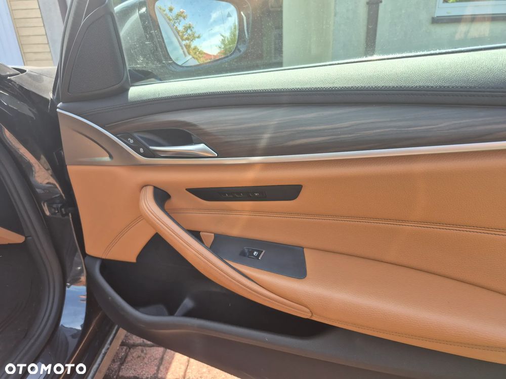 BMW Seria 5 520d Luxury Line - 8