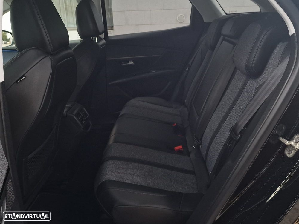 Peugeot 3008 PureTech 130 Stop & Start GPF EAT8 Allure - 12