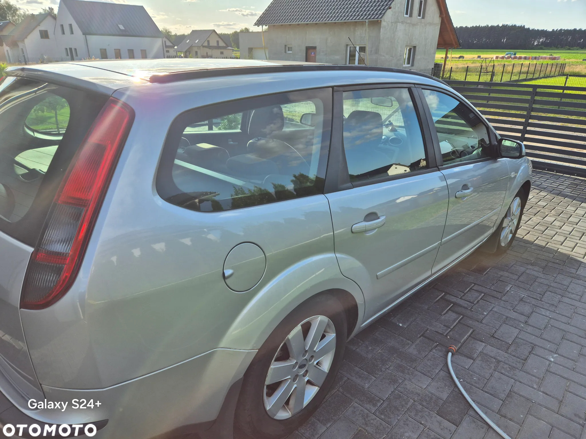 Ford Focus 1.6 16V Trend - 4