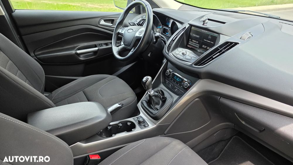 Ford Kuga 1.5 EcoBoost 2WD Titanium - 13