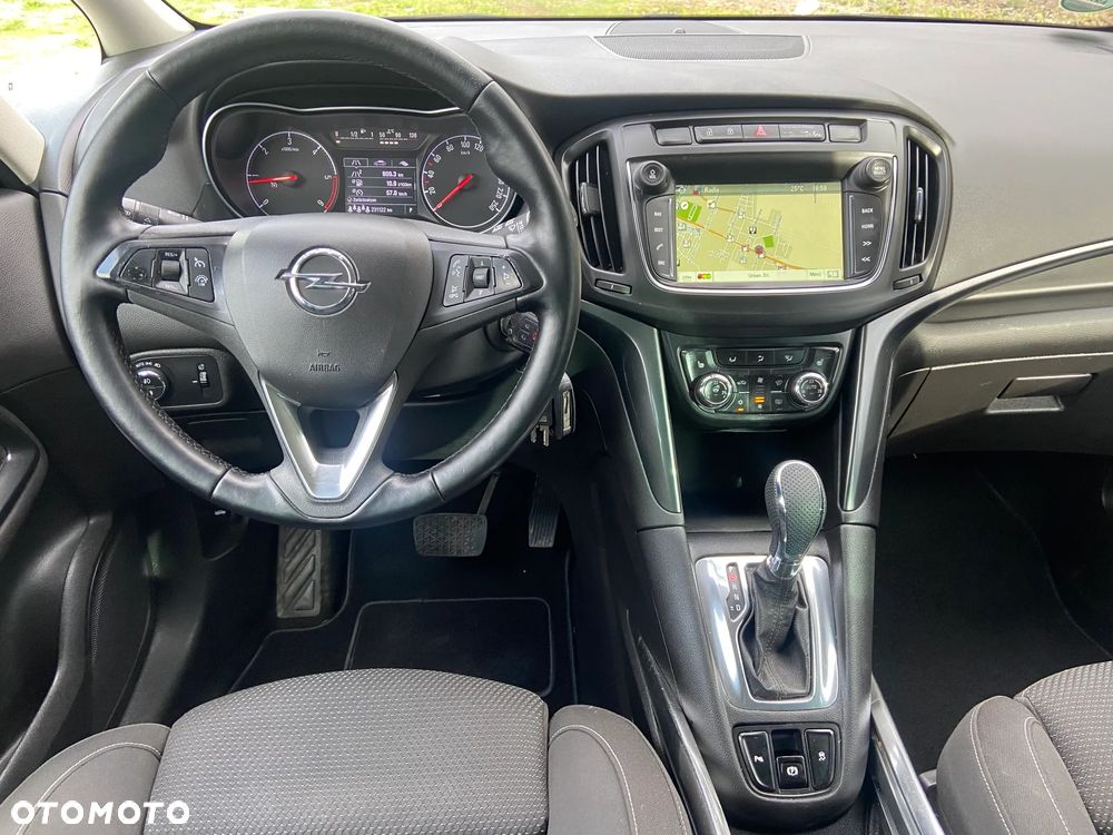 Opel Zafira - 26