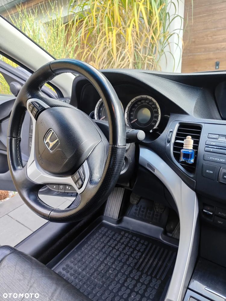 Honda Accord 2.0 Executive - 14