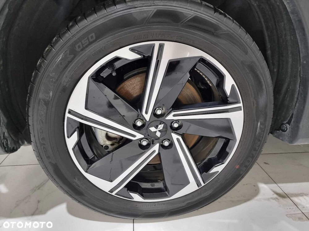 Mitsubishi Eclipse Cross - 31