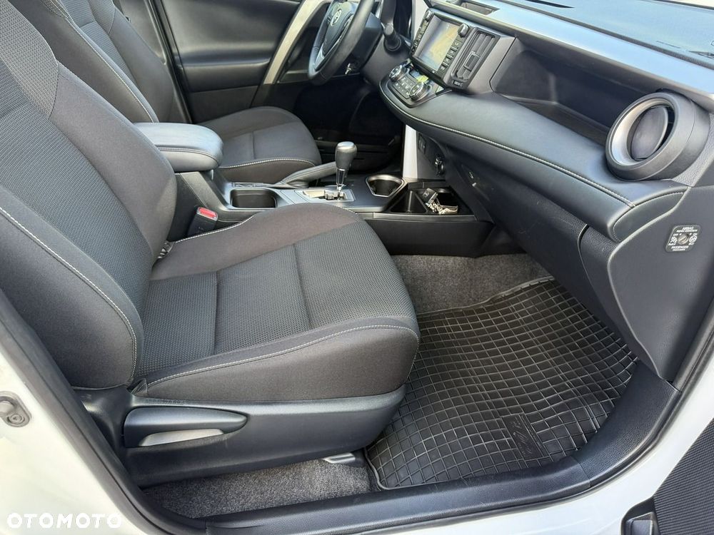 Toyota RAV4 - 34
