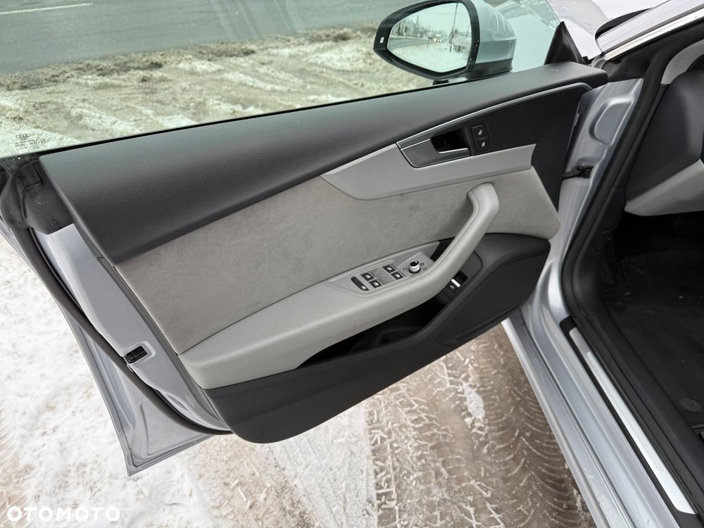 Audi A5 Sportback 35 TDI S tronic S line - 17